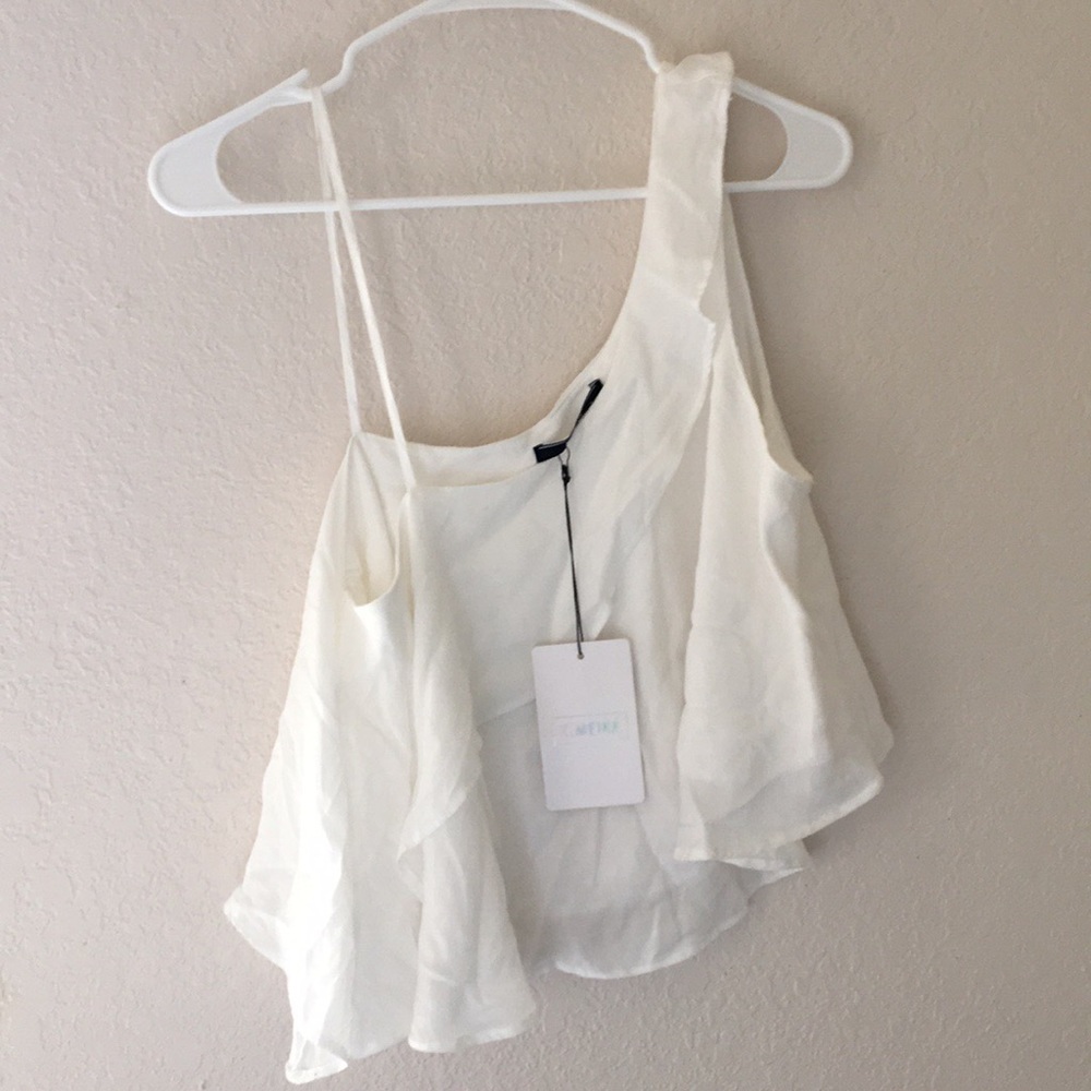 Asymmetric White Top